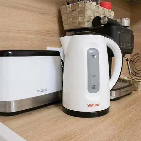 Bee Happy, Pchelinski Bani,hot Mineral Water Pchelin