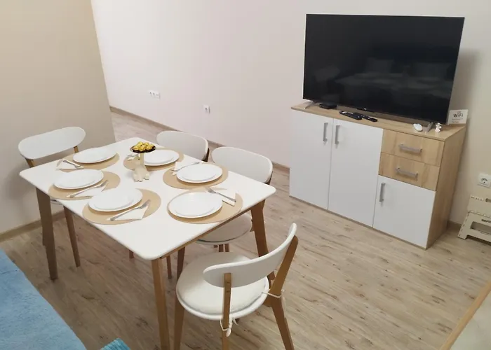 Daire Bee Happy, Pchelinski Bani,hot Mineral Water