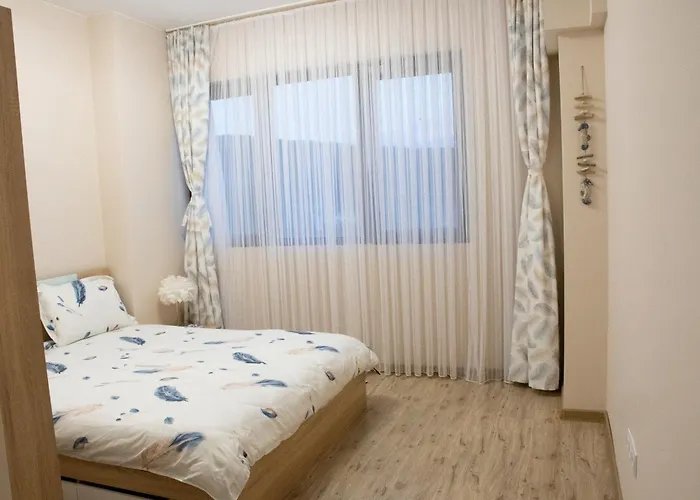 Daire Bee Happy, Pchelinski Bani,hot Mineral Water *