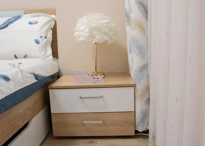 Bee Happy, Pchelinski Bani,hot Mineral Water Pchelin