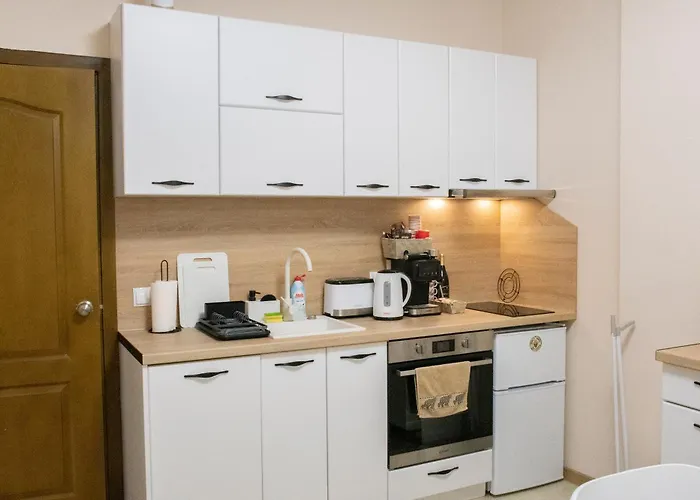 Bee Happy, Pchelinski Bani,hot Mineral Water Daire