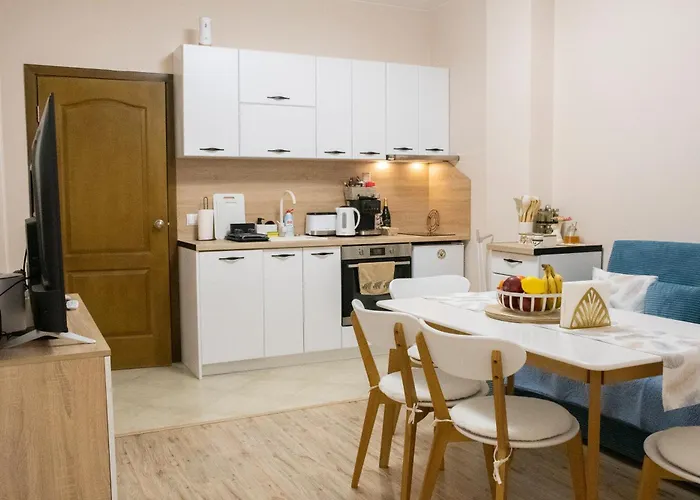 Daire Bee Happy, Pchelinski Bani,hot Mineral Water