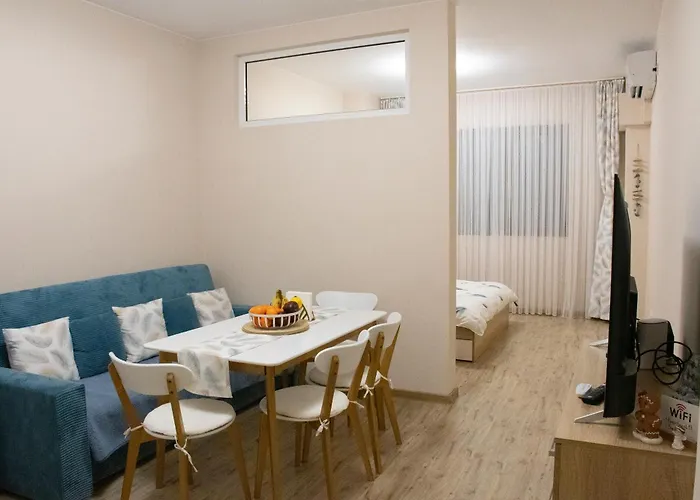 Daire Bee Happy, Pchelinski Bani,hot Mineral Water *